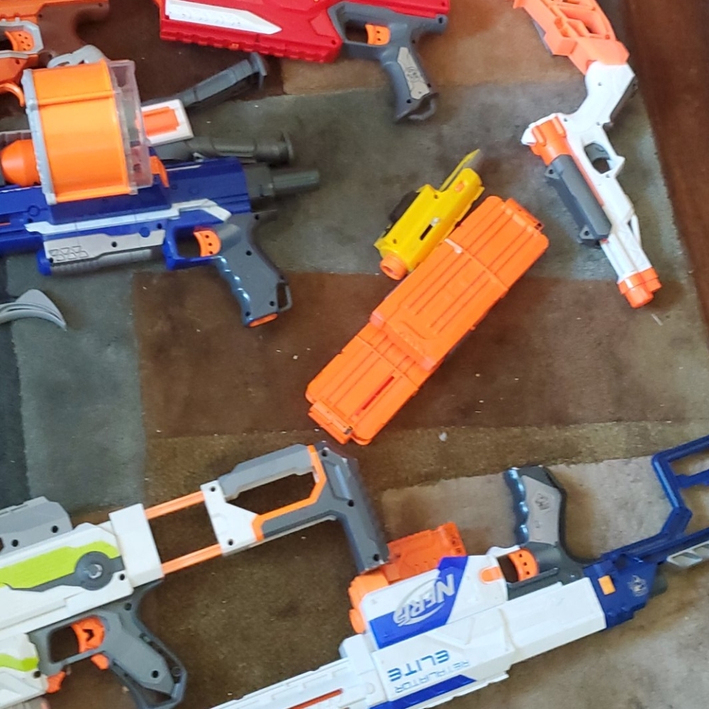 Nerf Gun Collection - Picture 5 of 6